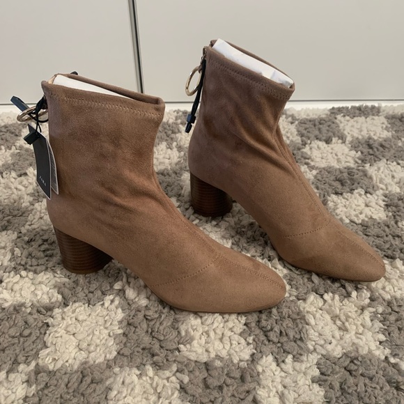 NWT Zara Suede Booties Wood Heel - Picture 5 of 10
